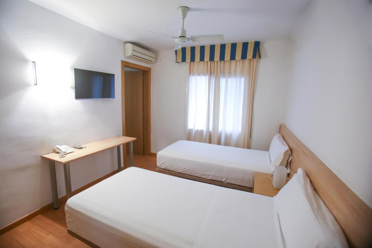 Gatell Hotel Vilanova i la Geltrú Εξωτερικό φωτογραφία