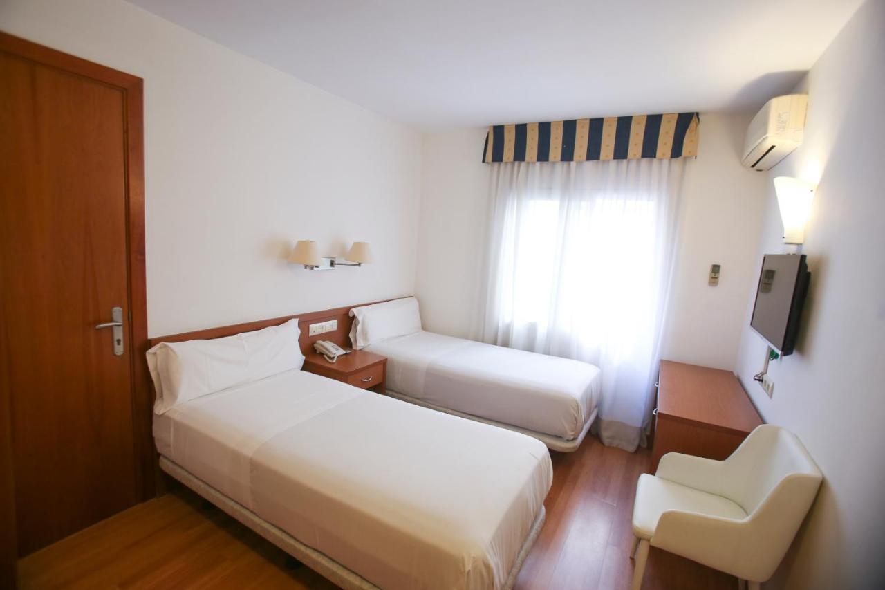 Gatell Hotel Vilanova i la Geltrú Εξωτερικό φωτογραφία